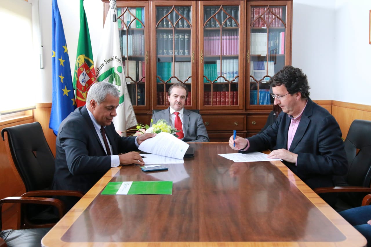 Protocolos de intenções são estabelecidos com três instituições portuguesas