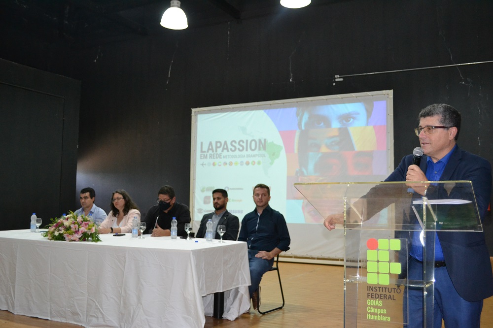 Prof. Carlos Ramos, fundado do programa Lapassion