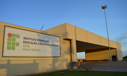 Foto do prédio Acadêmico do Câmpus Valparaíso
