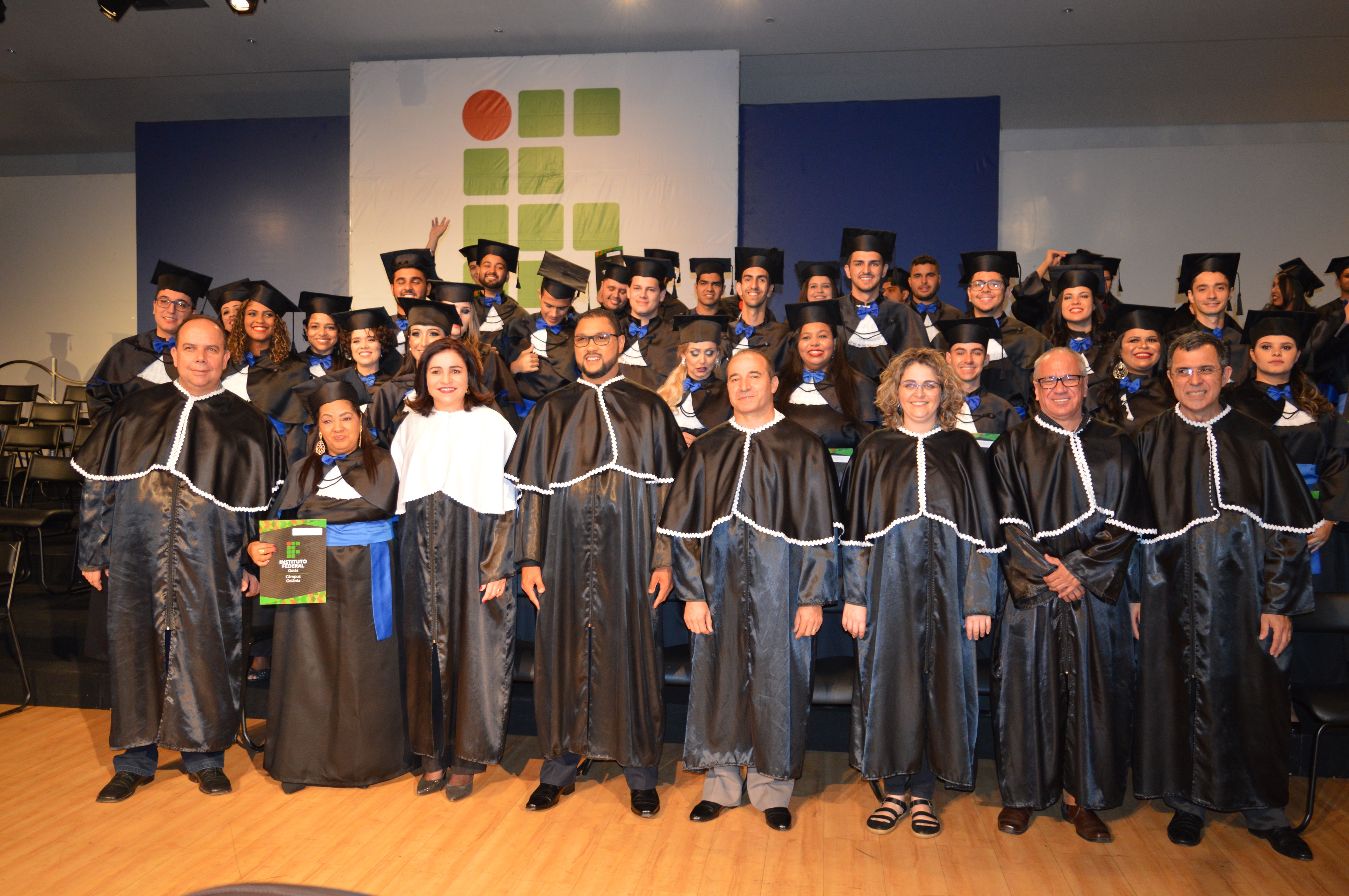 Câmpus Goiânia do IFG realizou a colação de grau de 139 formandos de 24 cursos superiores.