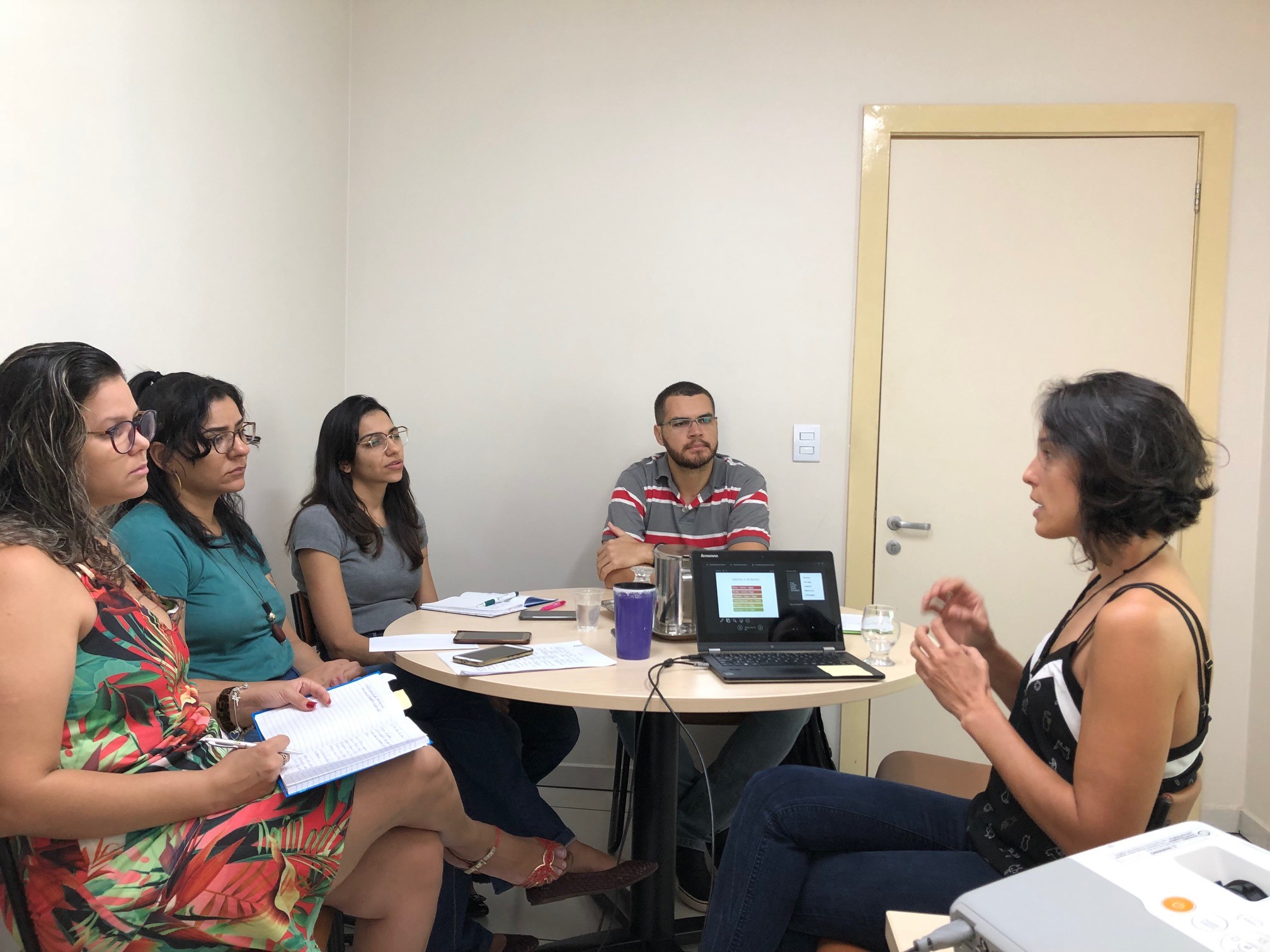 Servidores da Reitoria participam do quinto encontro do projeto. O projeto será realizado também no Câmpus Goiânia, no mês de maio.