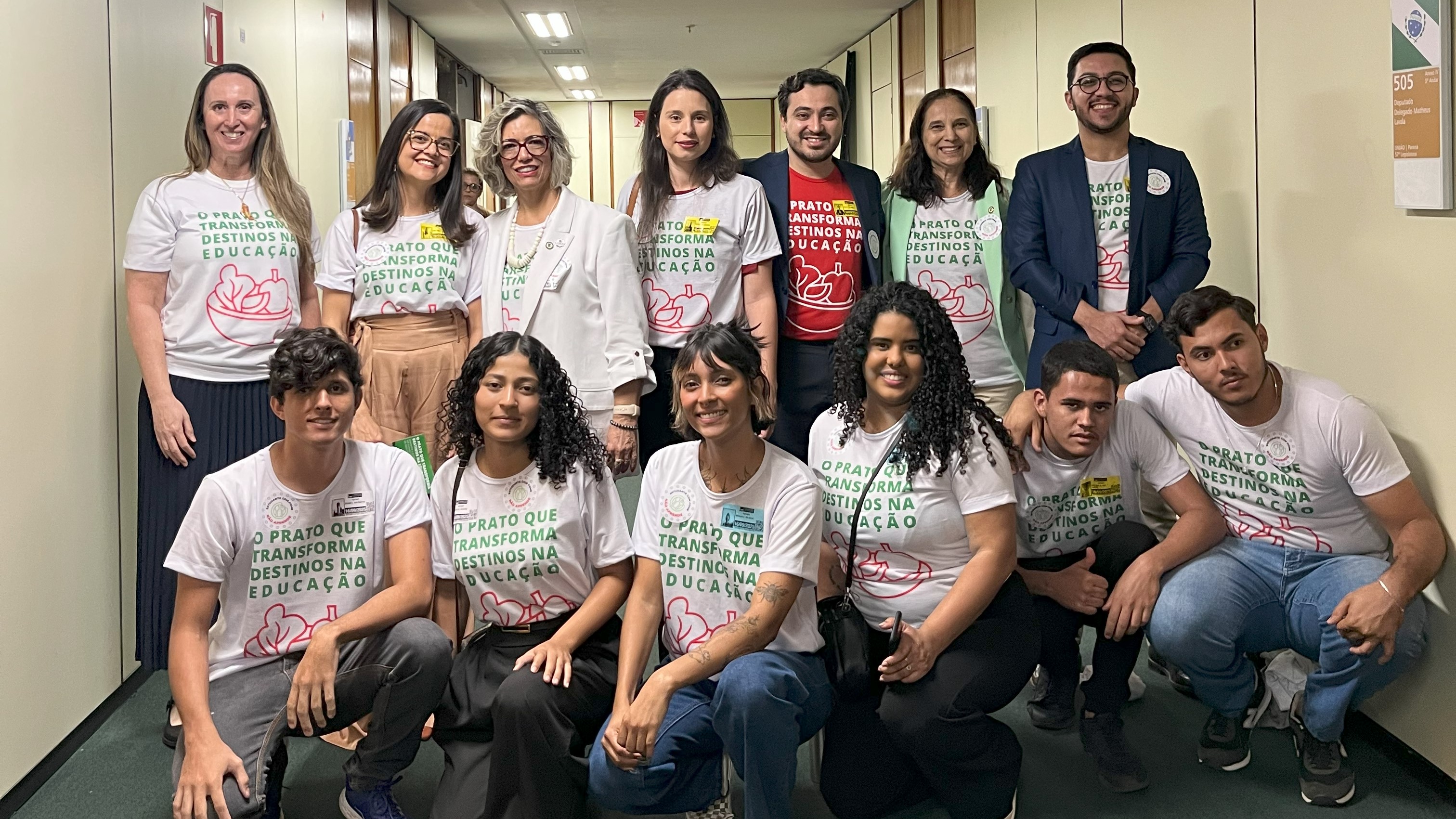 Grupo de representantes do IFG participou das atividades de interlocução com parlamentares