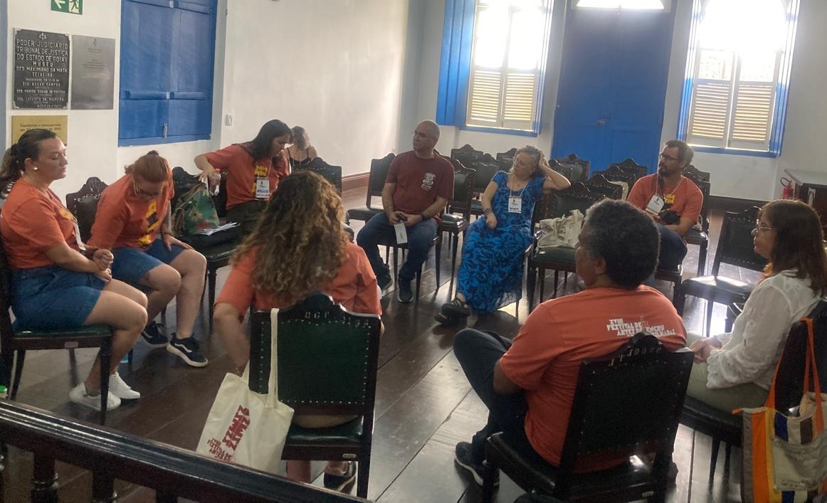 Professores da área de Artes reuniram-se para debater o currículo no ensino médio