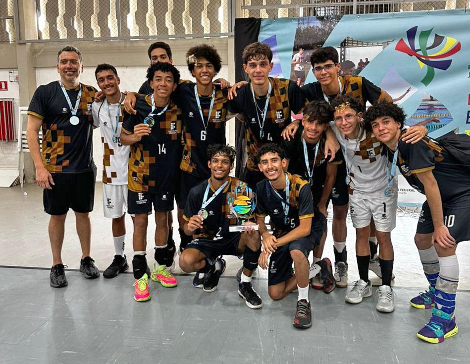 Equipe de voleibol do IFG conquista a prata no JIF Nacional 2025