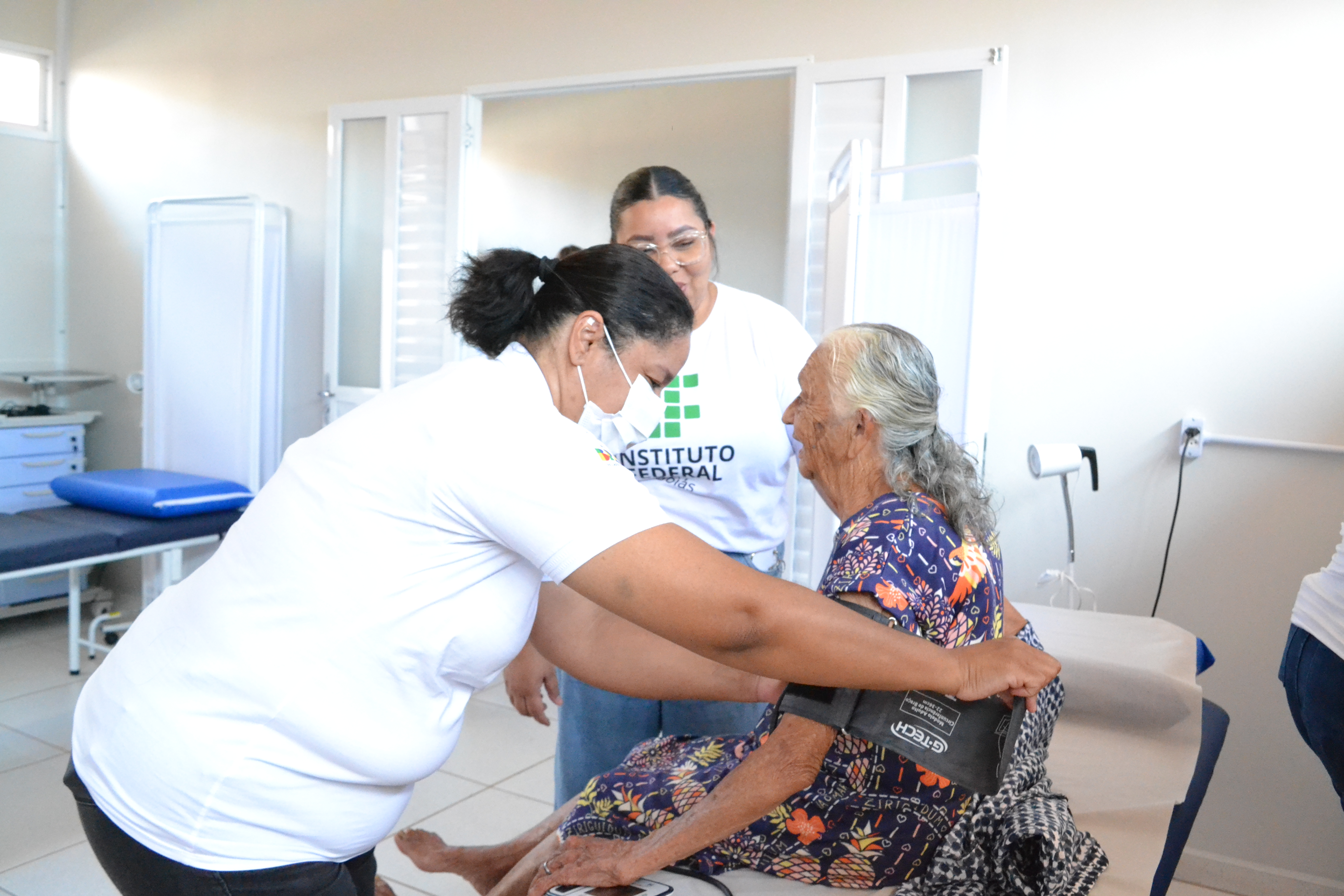 Pacientes atendidos pelo IFG Feridas recebem acompanhamento individualizado para tratar lesões de difícil cicatrização | Foto: Janaína Vidal