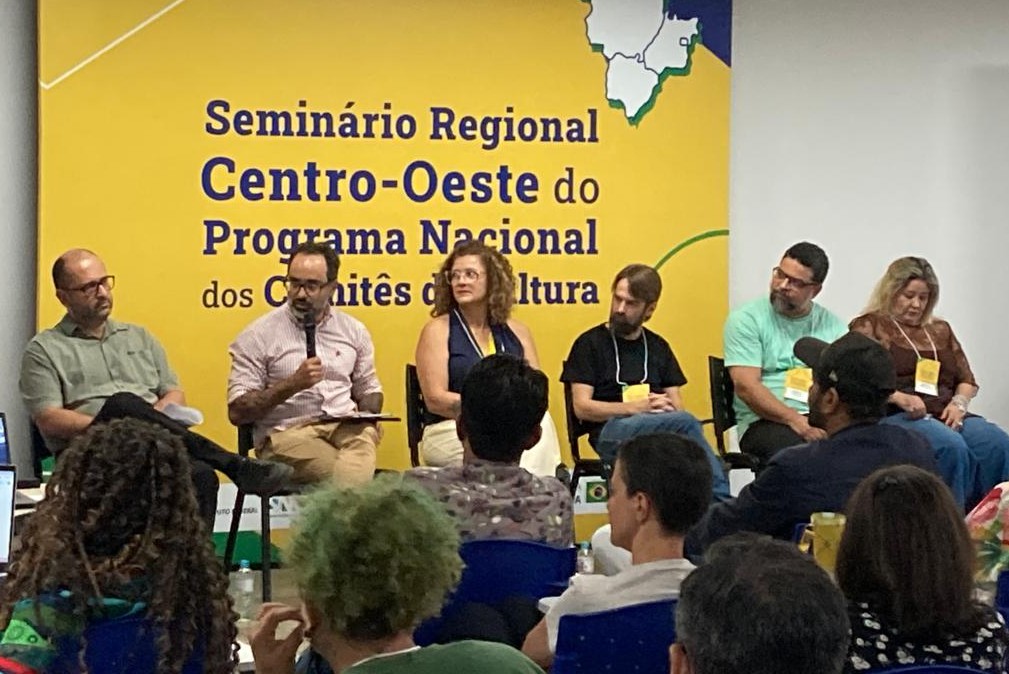 O pró-reitor de Extensão do IFG falou na mesa de abertura do encontro